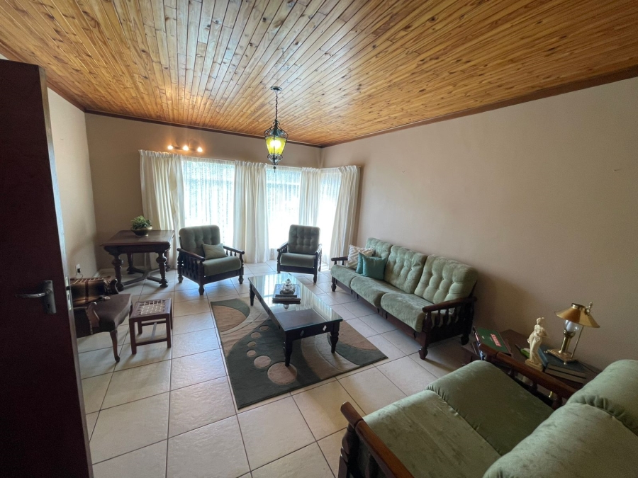 5 Bedroom Property for Sale in Panorama Free State